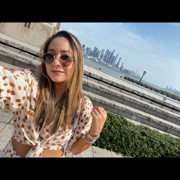 Meet your Posher, Coralina - Picture 1 of 1